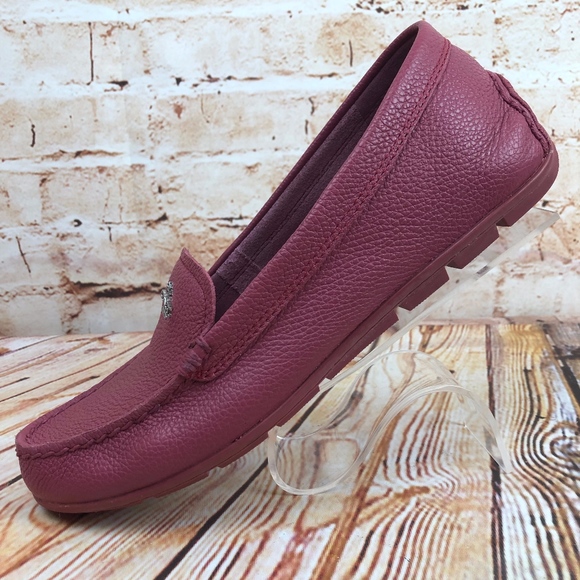 Coach Shoes - Coach Pebbled Mary Lock Up Loafers Flats Shoes EUC